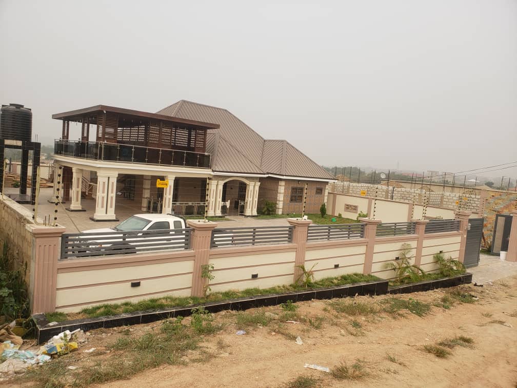 Painting & Decorative Finishes